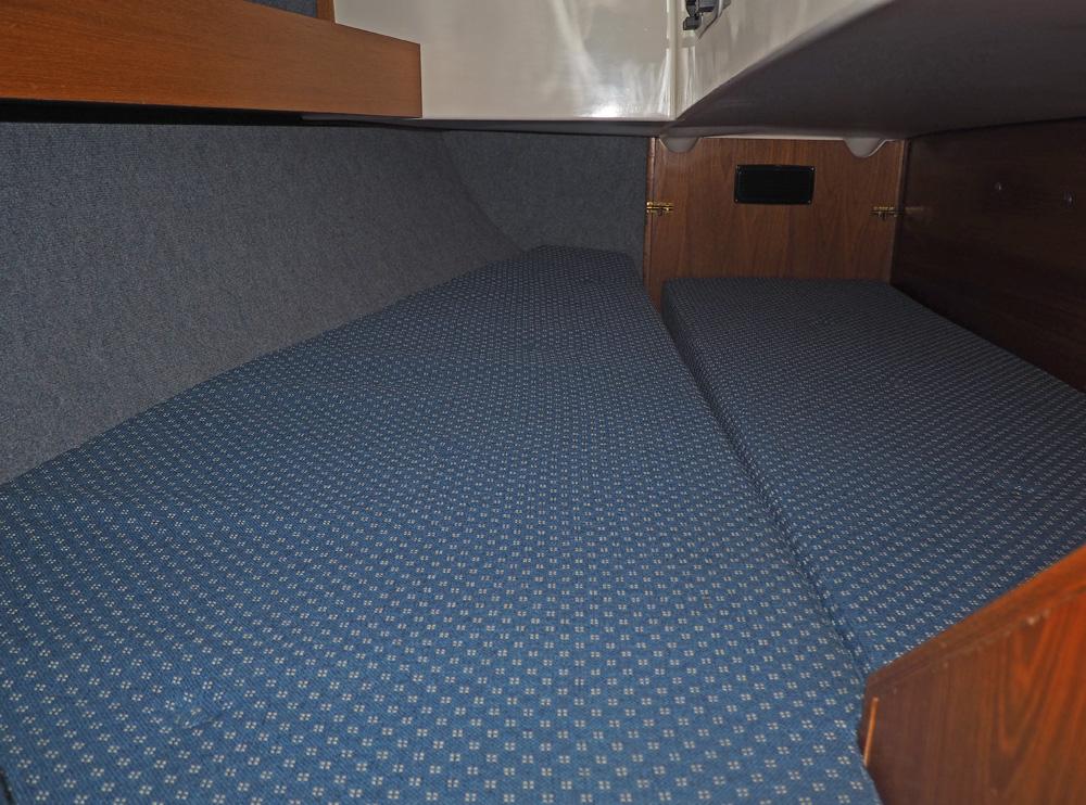 Aft cabin, Accommodation